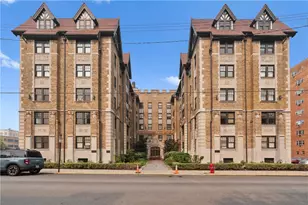 166 N Dithridge St, Pittsburgh, PA 15213 - Photo 1