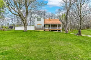 3071 McNeal Rd, Hampton, PA 15101 - Photo 1