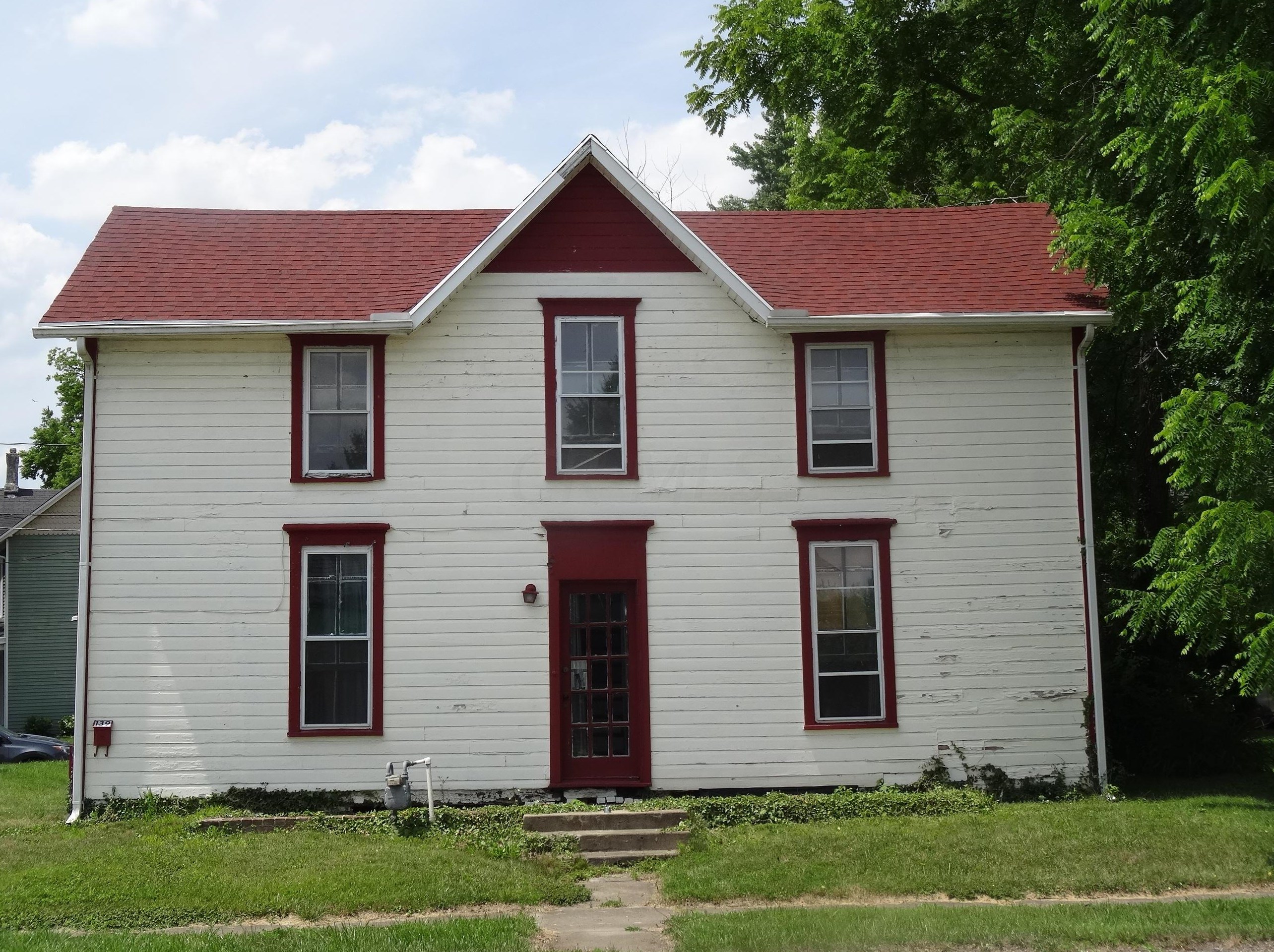 139 London St, Mount Sterling, OH 43143-1131