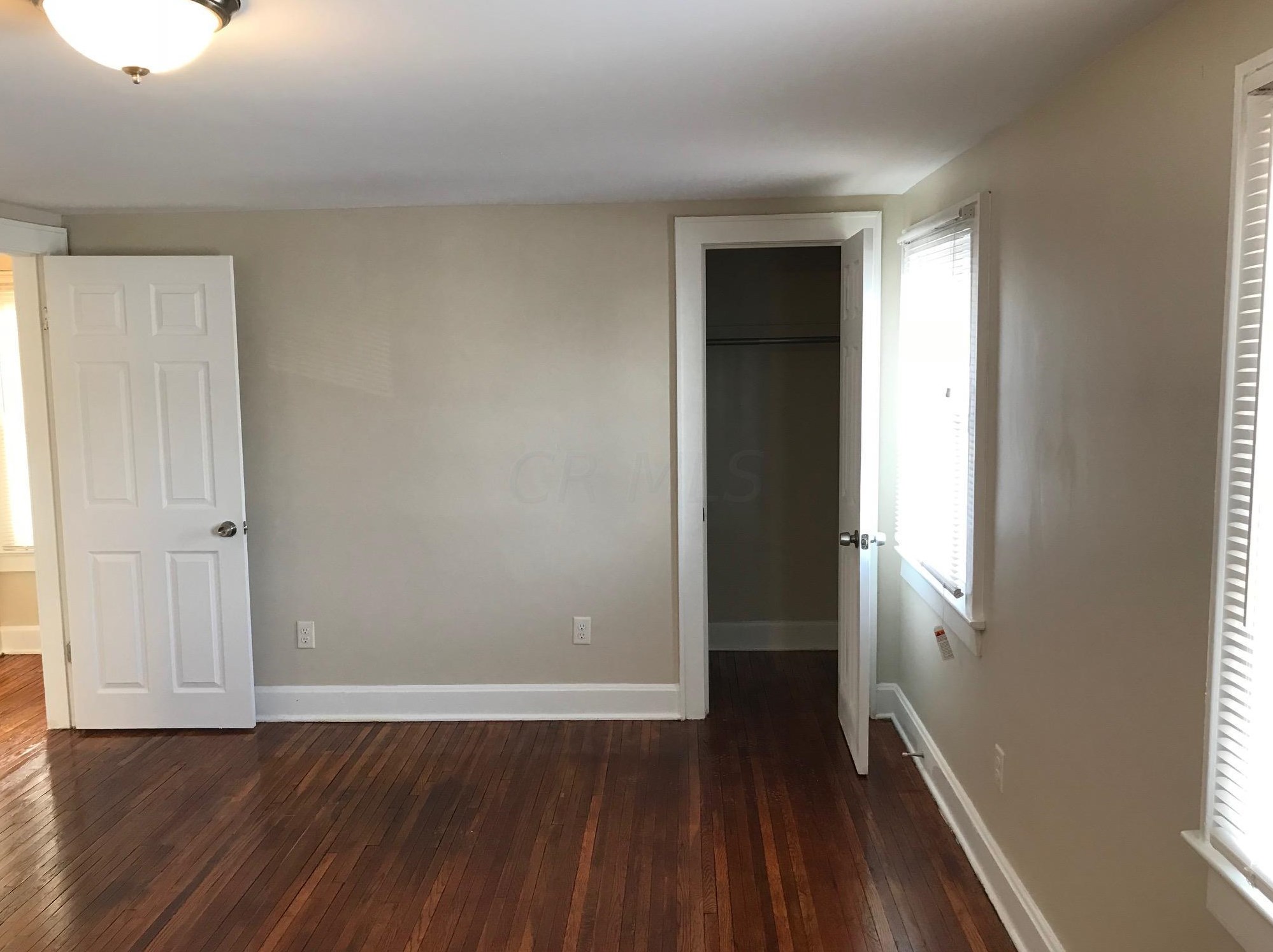 553 Townsend Ave, Columbus OH 43223-1825 exterior