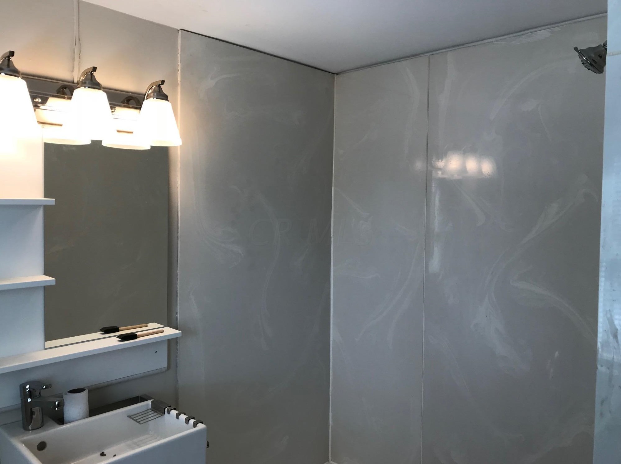 553 Townsend Ave, Columbus OH 43223-1825 exterior