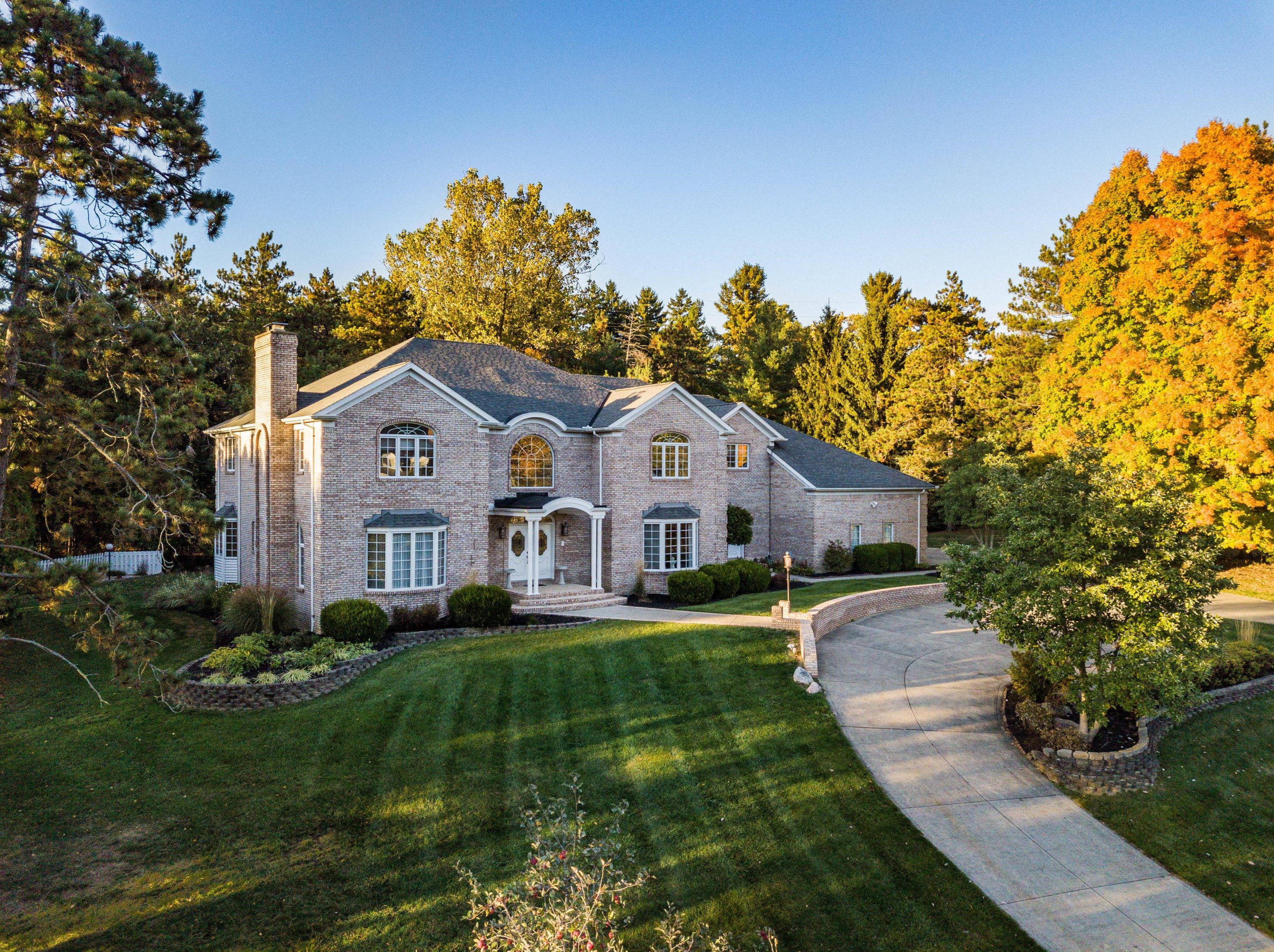 1160 Deer Run Rd, Mansfield, OH 44906-3412