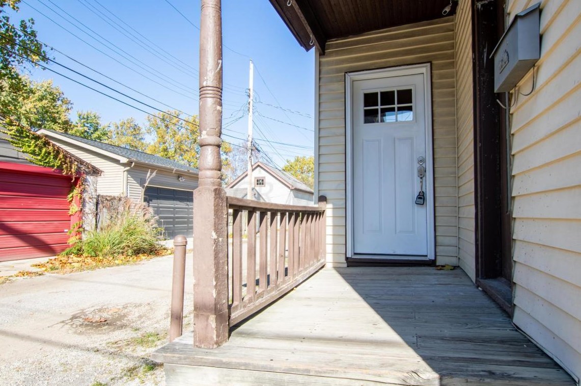 905 Beech St, Columbus, OH 43206-2309