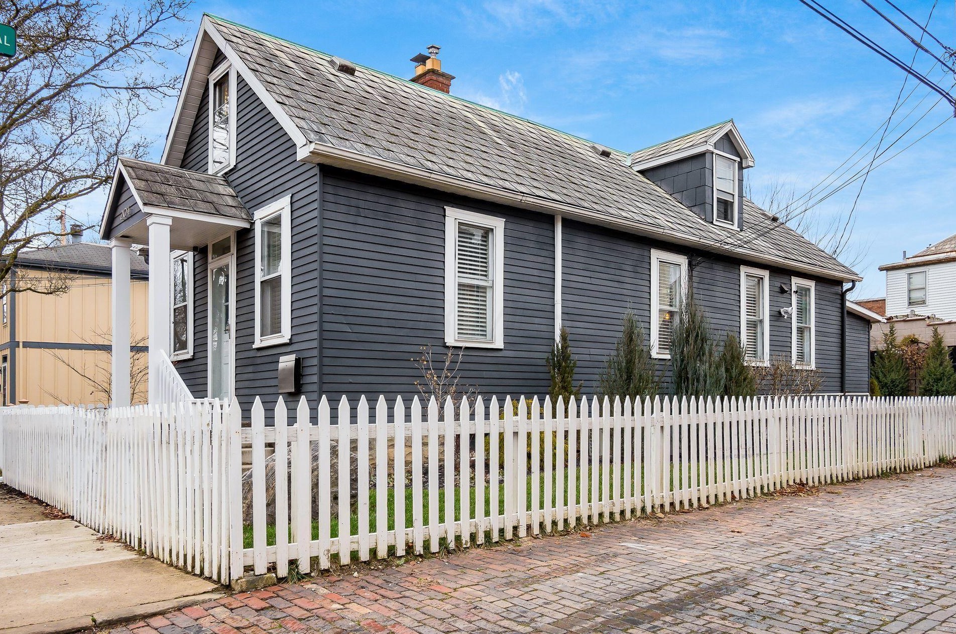 204 Jackson St, Columbus OH 43206-1229 exterior