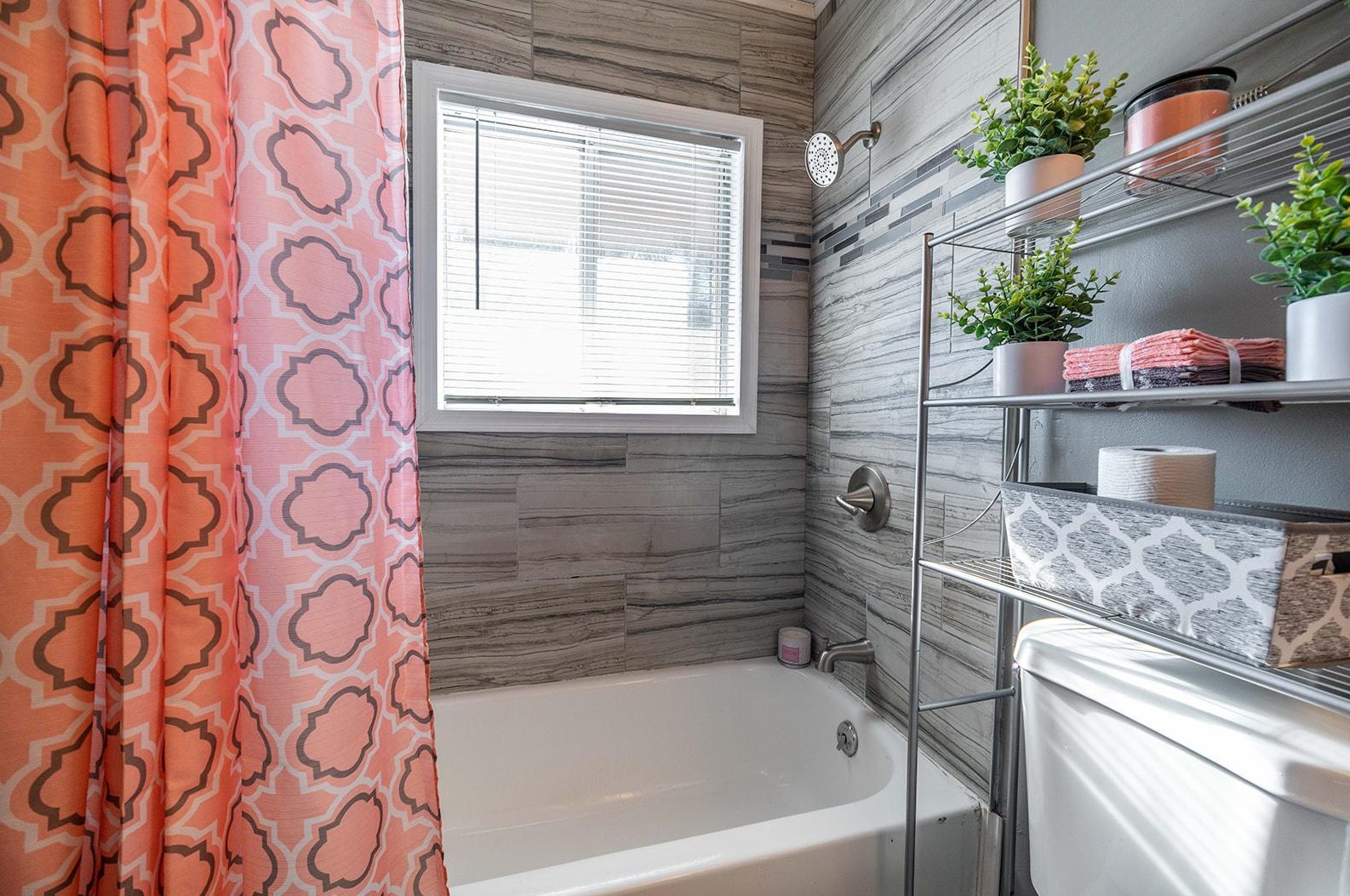 4673 Glenhaven Dr, Columbus OH 43231-5949 exterior