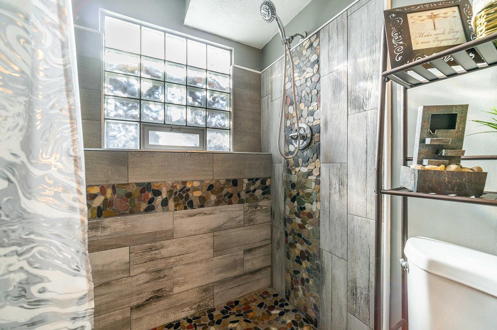 4673 Glenhaven Dr, Columbus OH 43231-5949 exterior