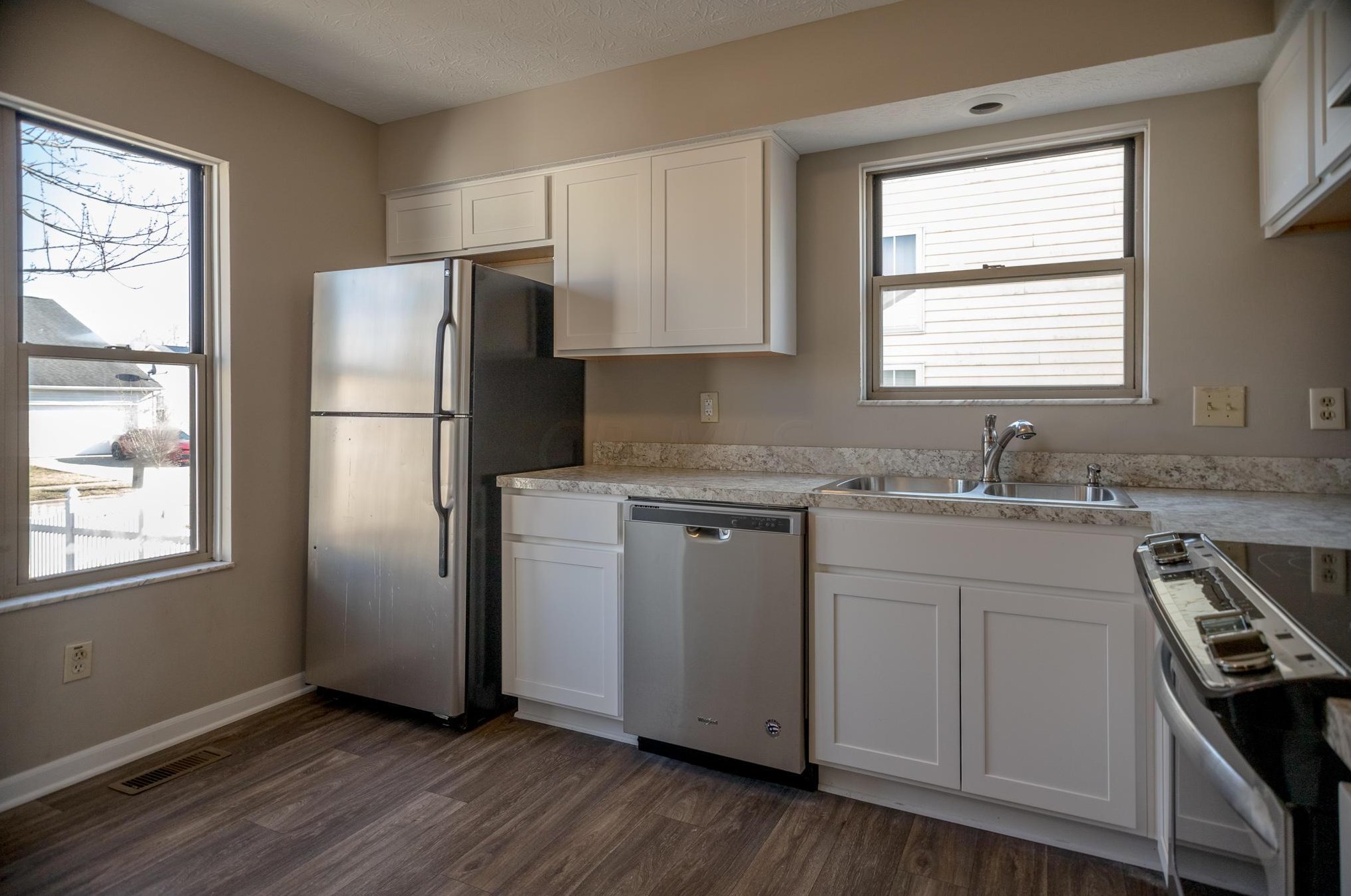 2785 Beal Dr, Columbus, OH 43232-7704