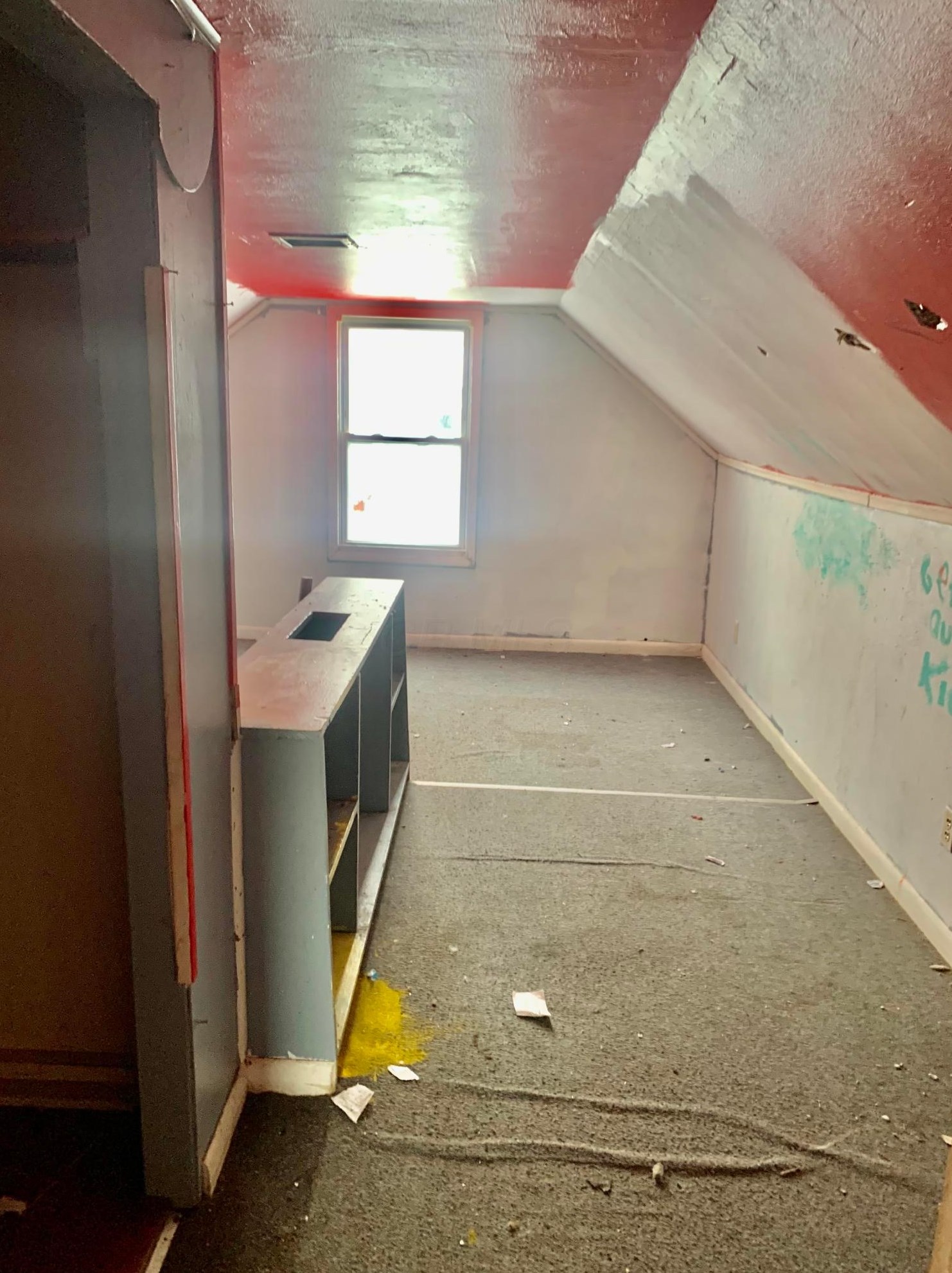 633 Wayne Ave, Columbus OH 43204-3229 exterior