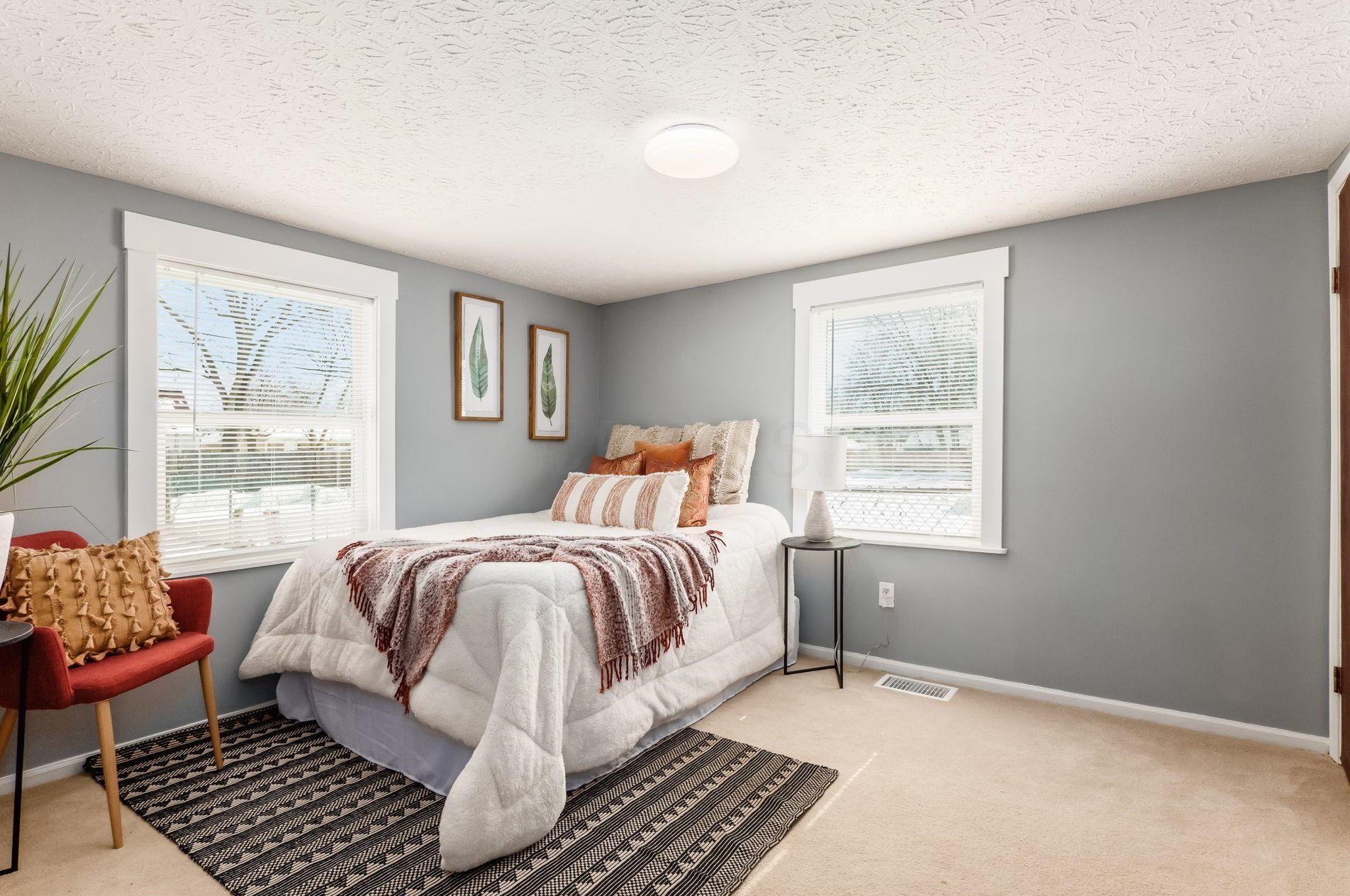 2230 Mcguffey Rd, Columbus OH 43211-2021 exterior