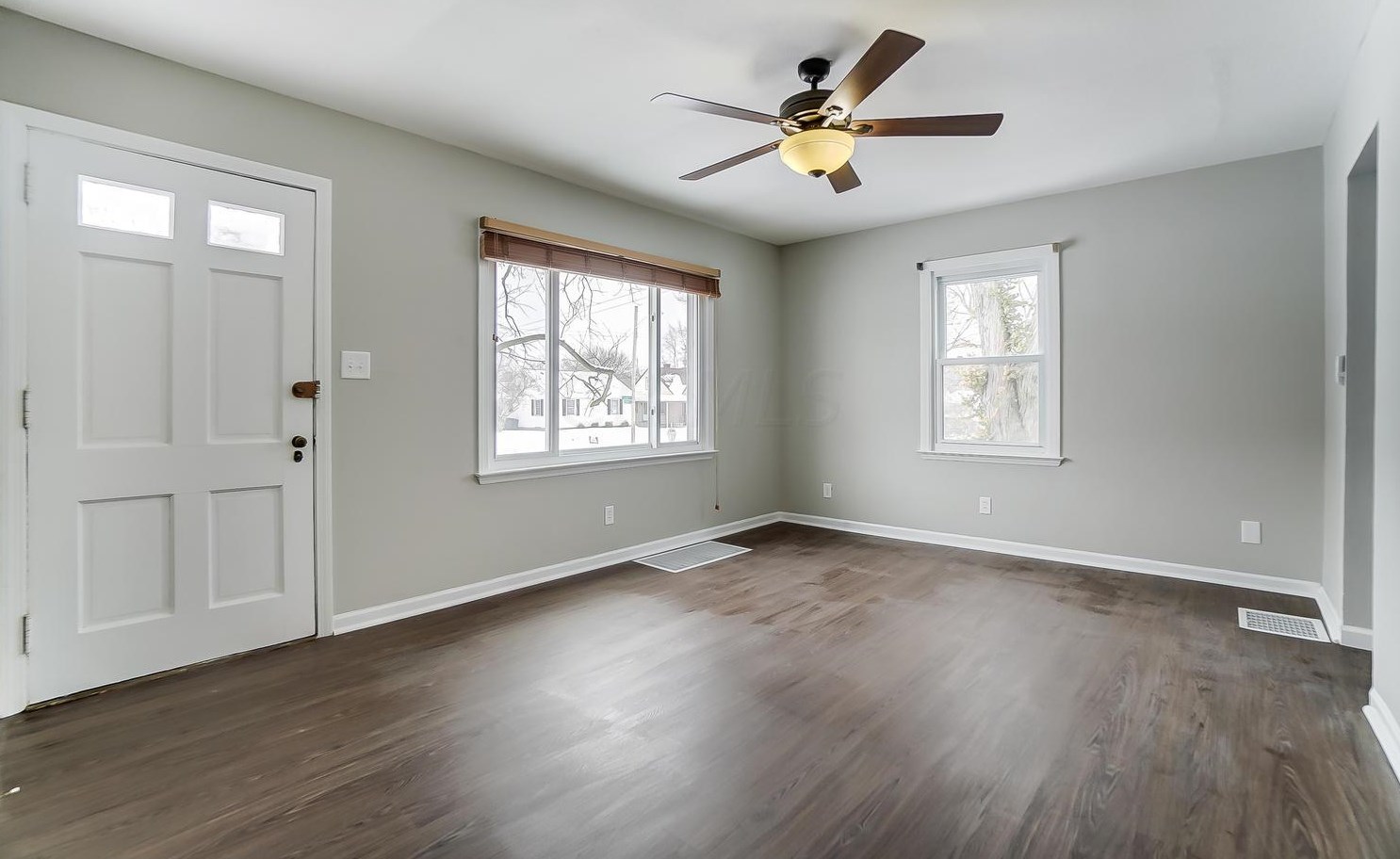 1268 Carolyn Ave, Columbus, OH 43224-3345