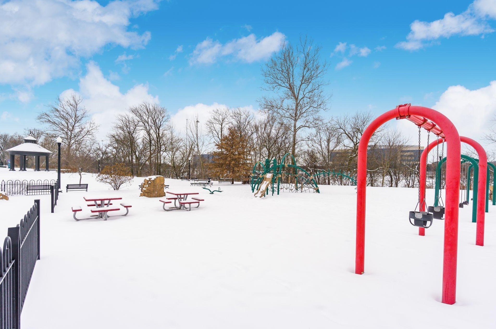 925 Ingleside Ave, Columbus OH  43215-1846 exterior