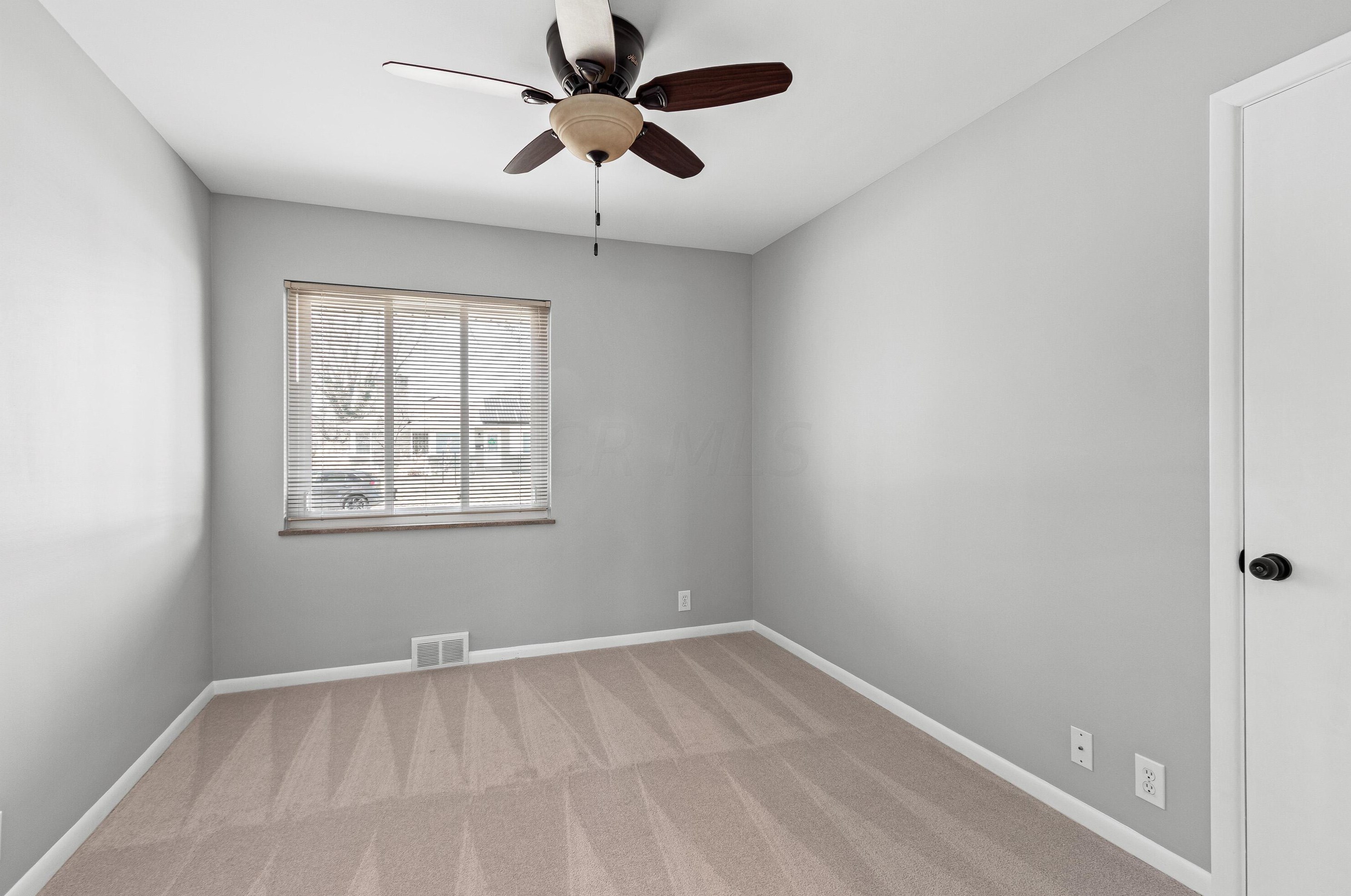 602 Cooke Rd, Columbus OH 43214-2822 exterior