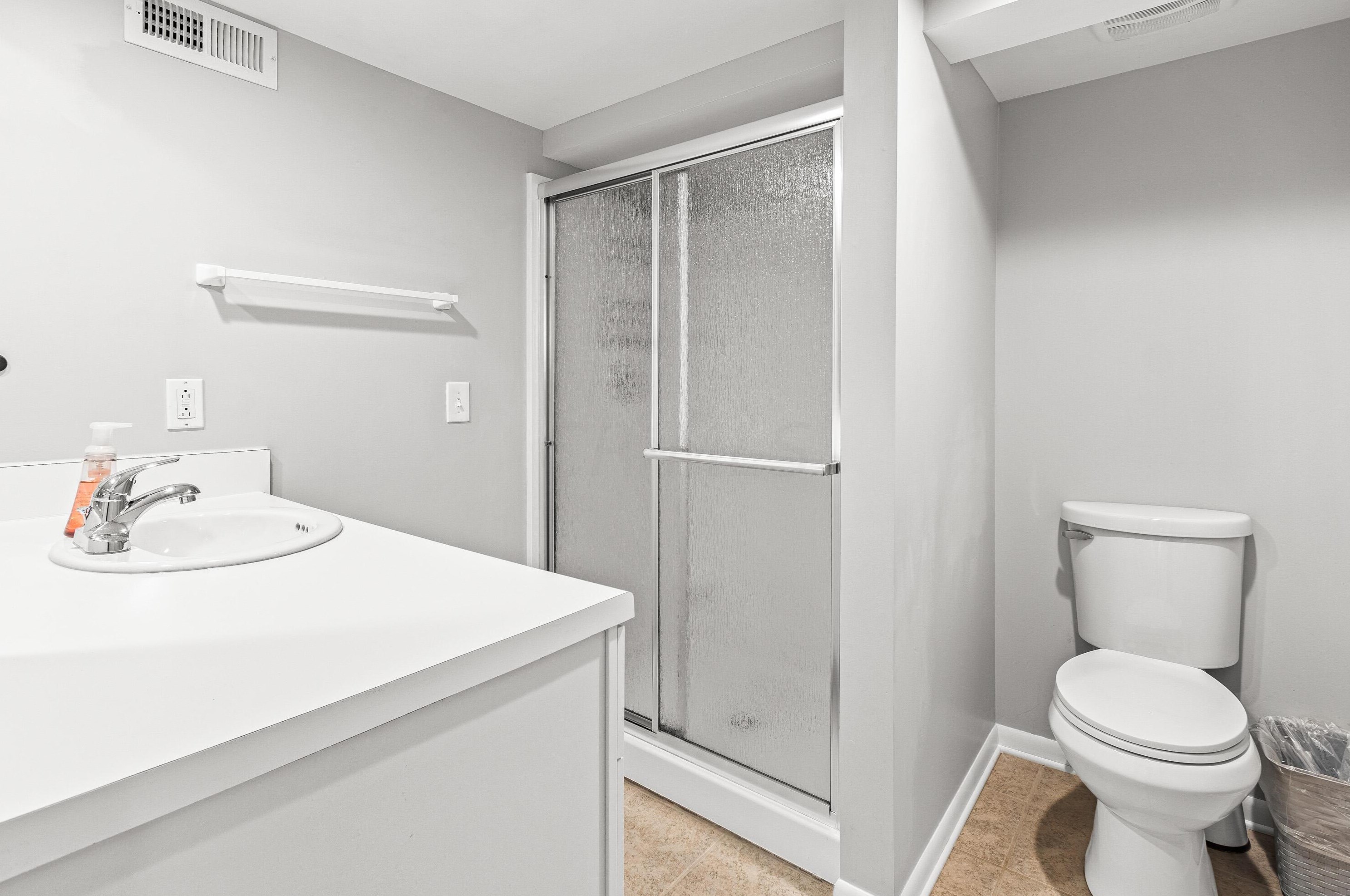 602 Cooke Rd, Columbus OH 43214-2822 exterior