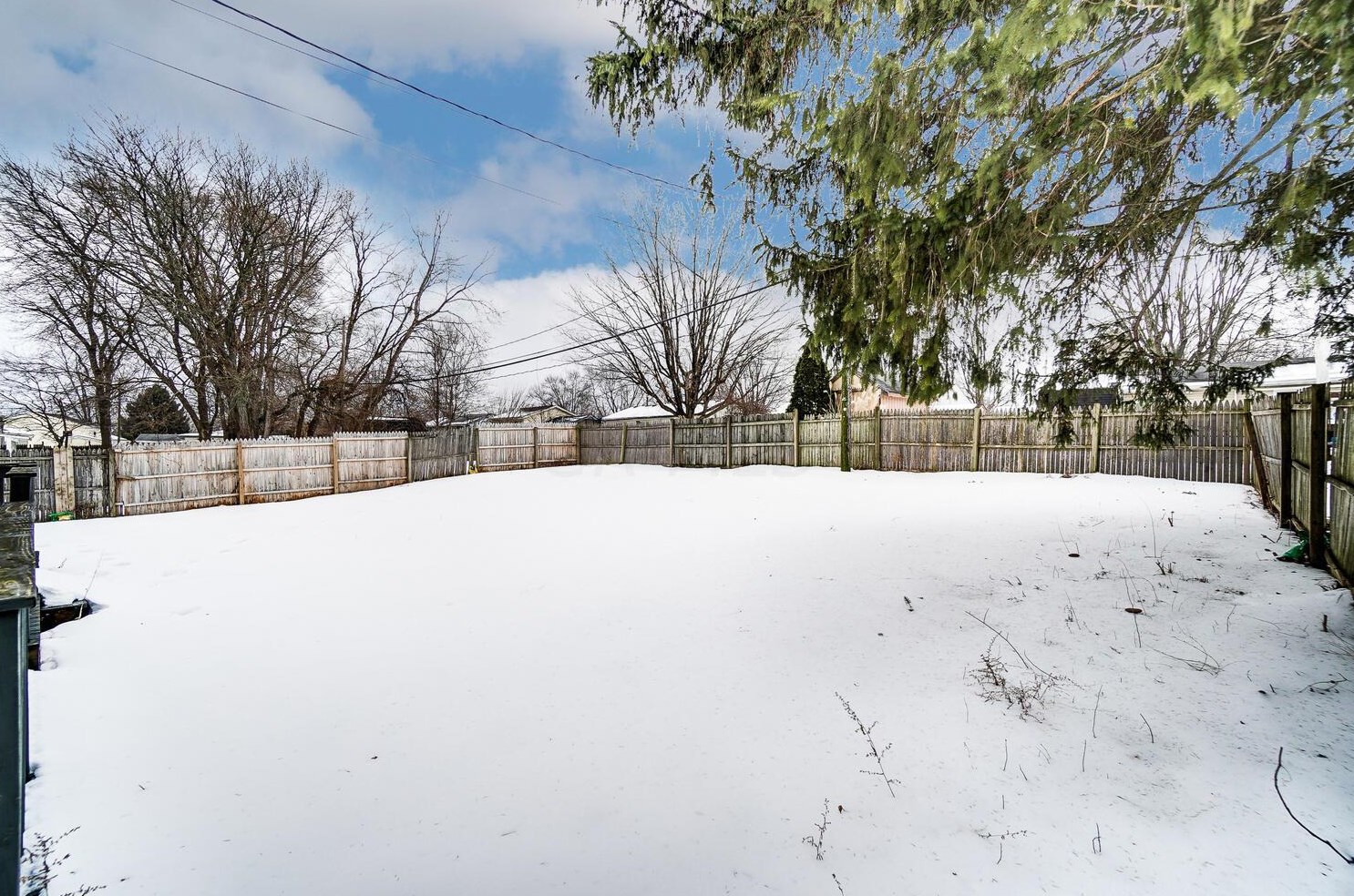 3416 Latonia Rd, Columbus OH 43232-6350 exterior