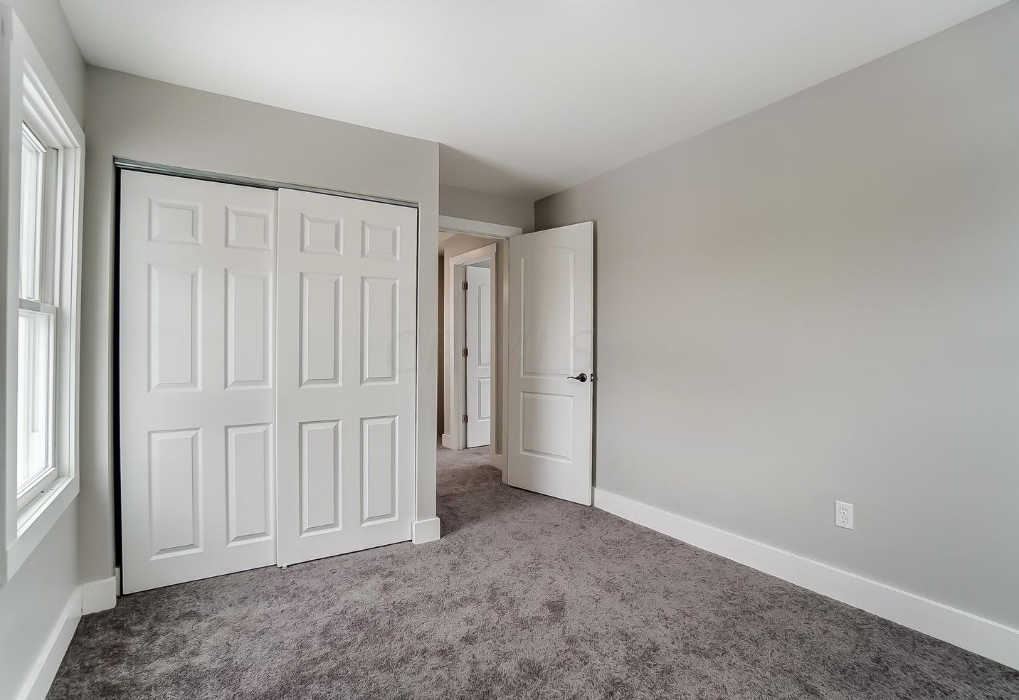 535 Catherine St, Columbus OH 43223-1966 exterior