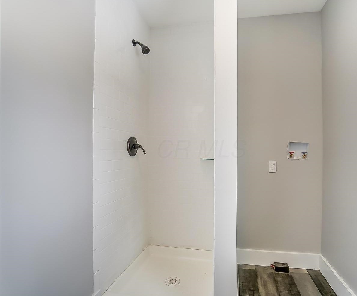 535 Catherine St, Columbus OH 43223-1966 exterior