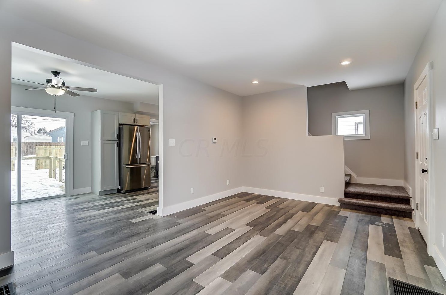 535 Catherine St, Columbus OH 43223-1966 exterior