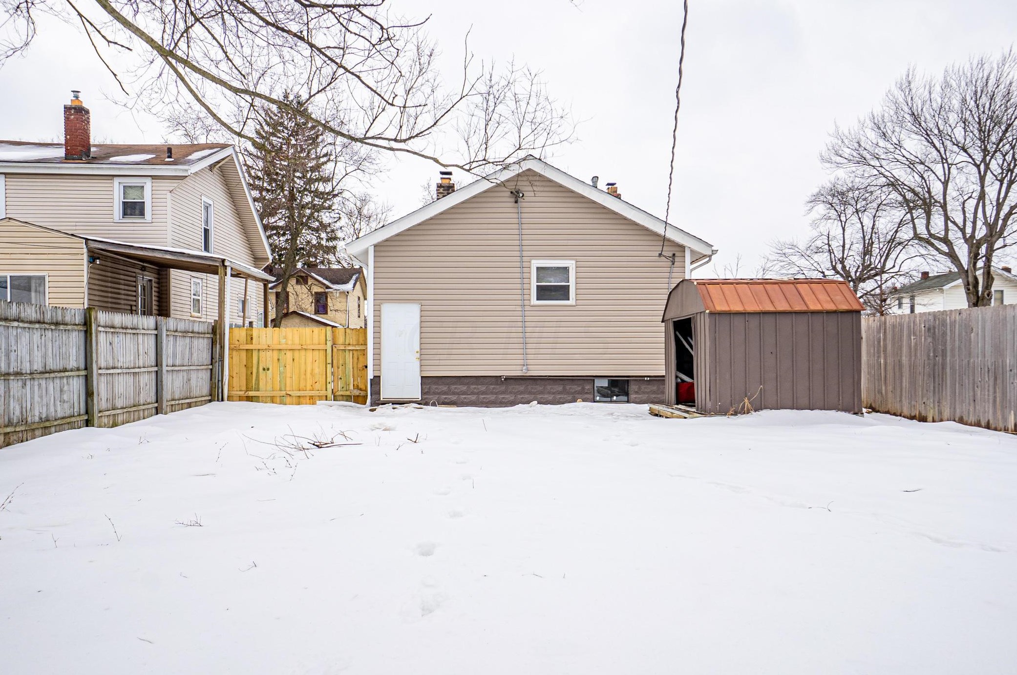 602 Oakley Ave, Columbus OH 43204-3757 exterior