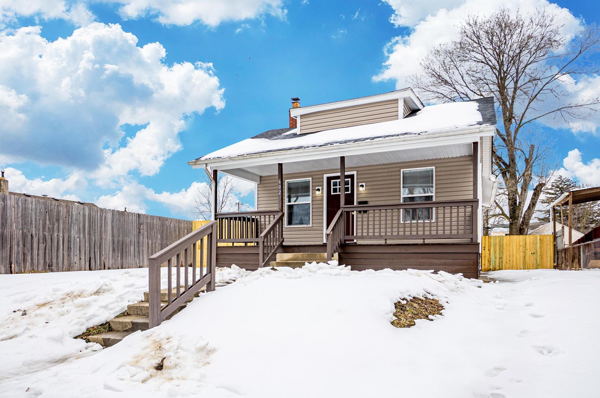 602 Oakley Ave, Columbus, OH 43204-2921