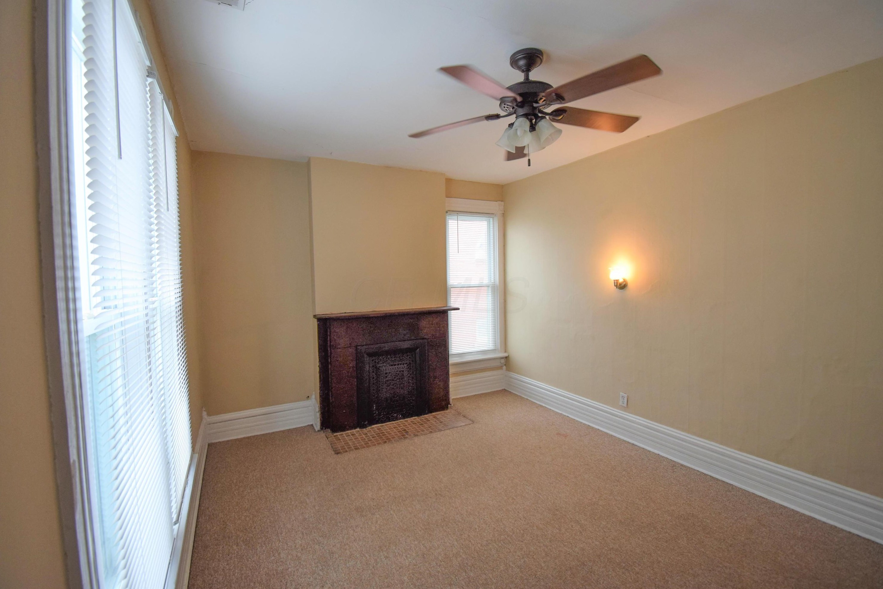 251 2 Ave, Columbus OH 43201-3663 exterior