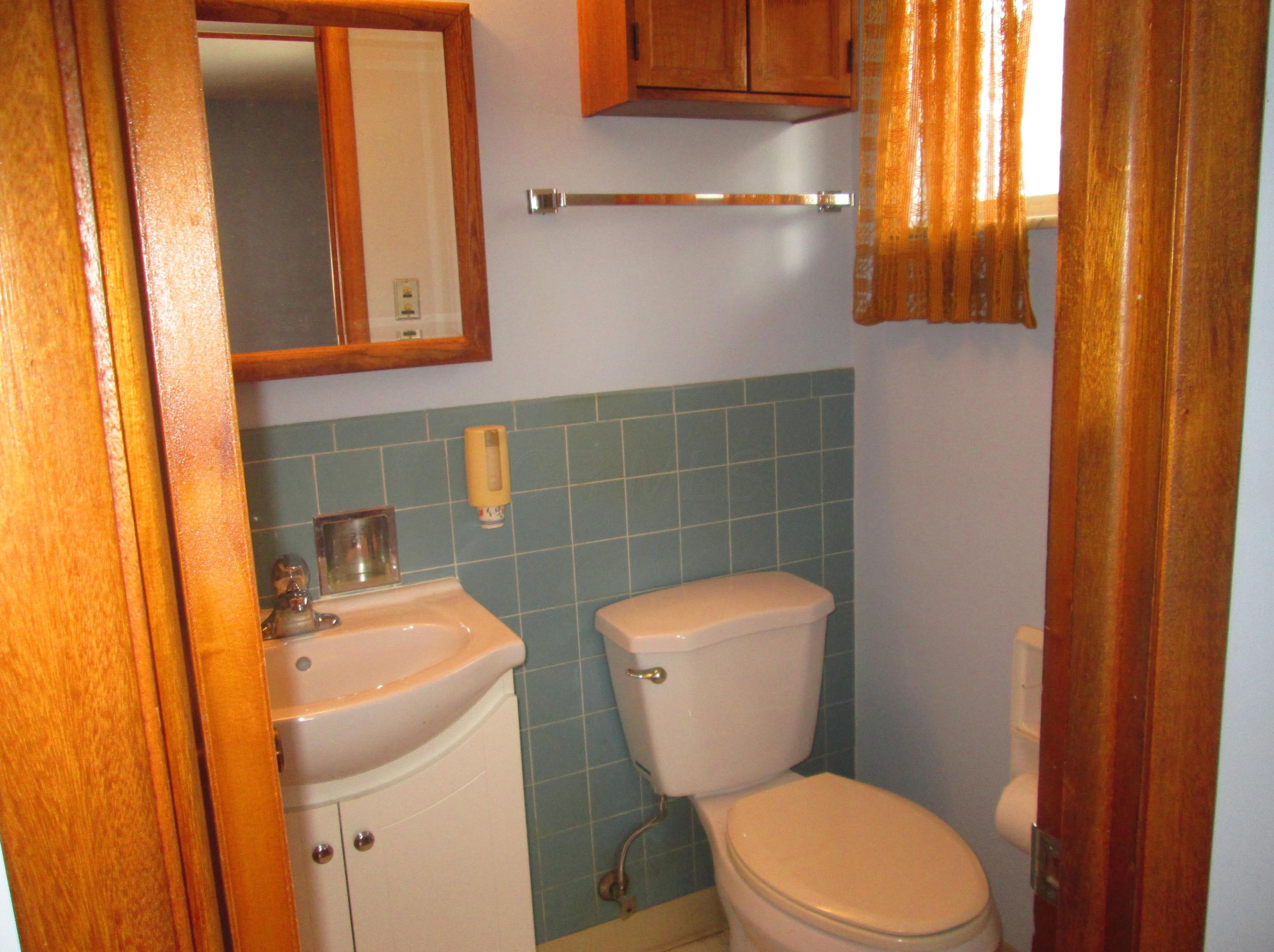 755 Bernhard Rd, Columbus OH 43213-1937 exterior