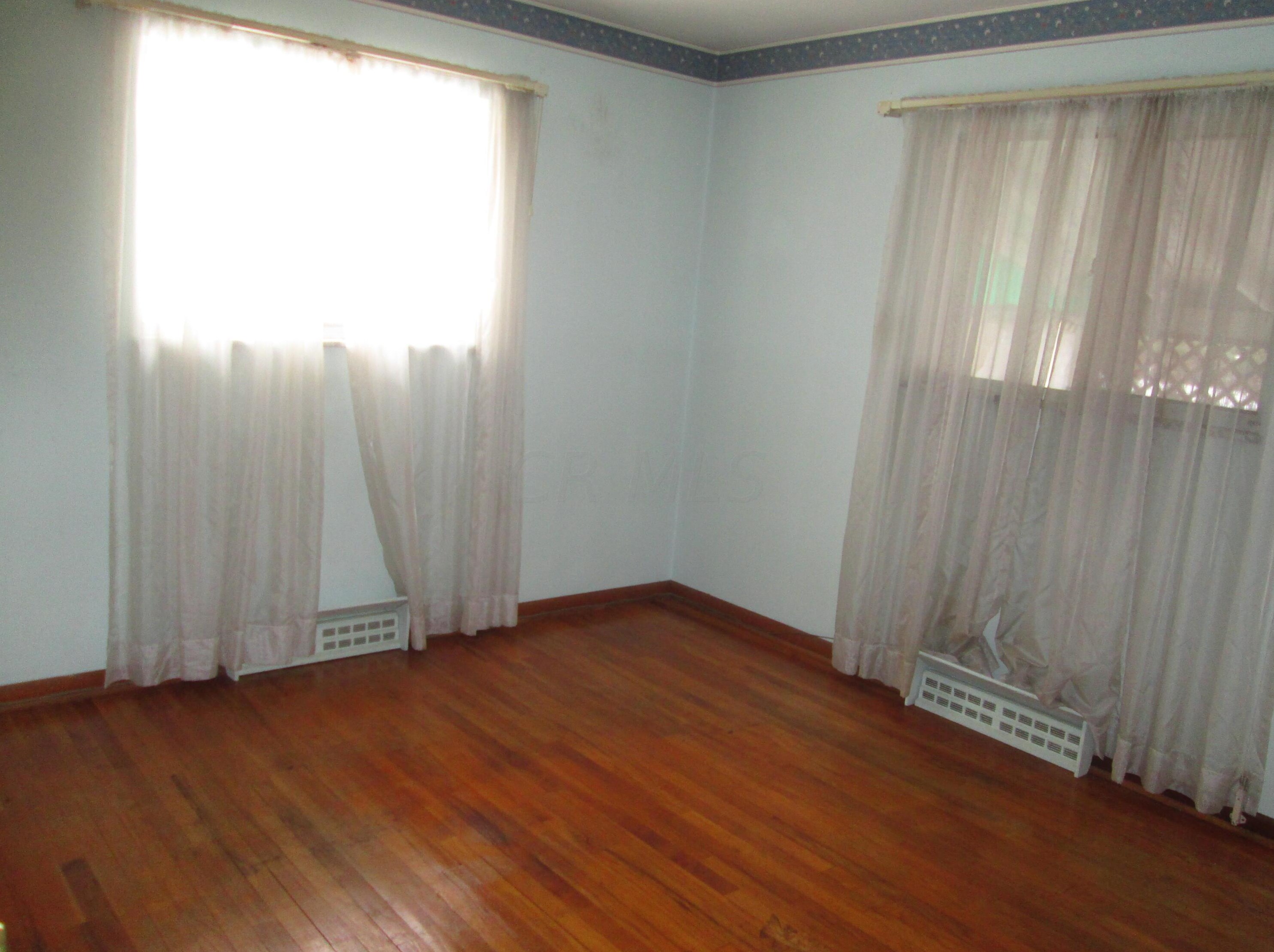 755 Bernhard Rd, Columbus OH 43213-1937 exterior