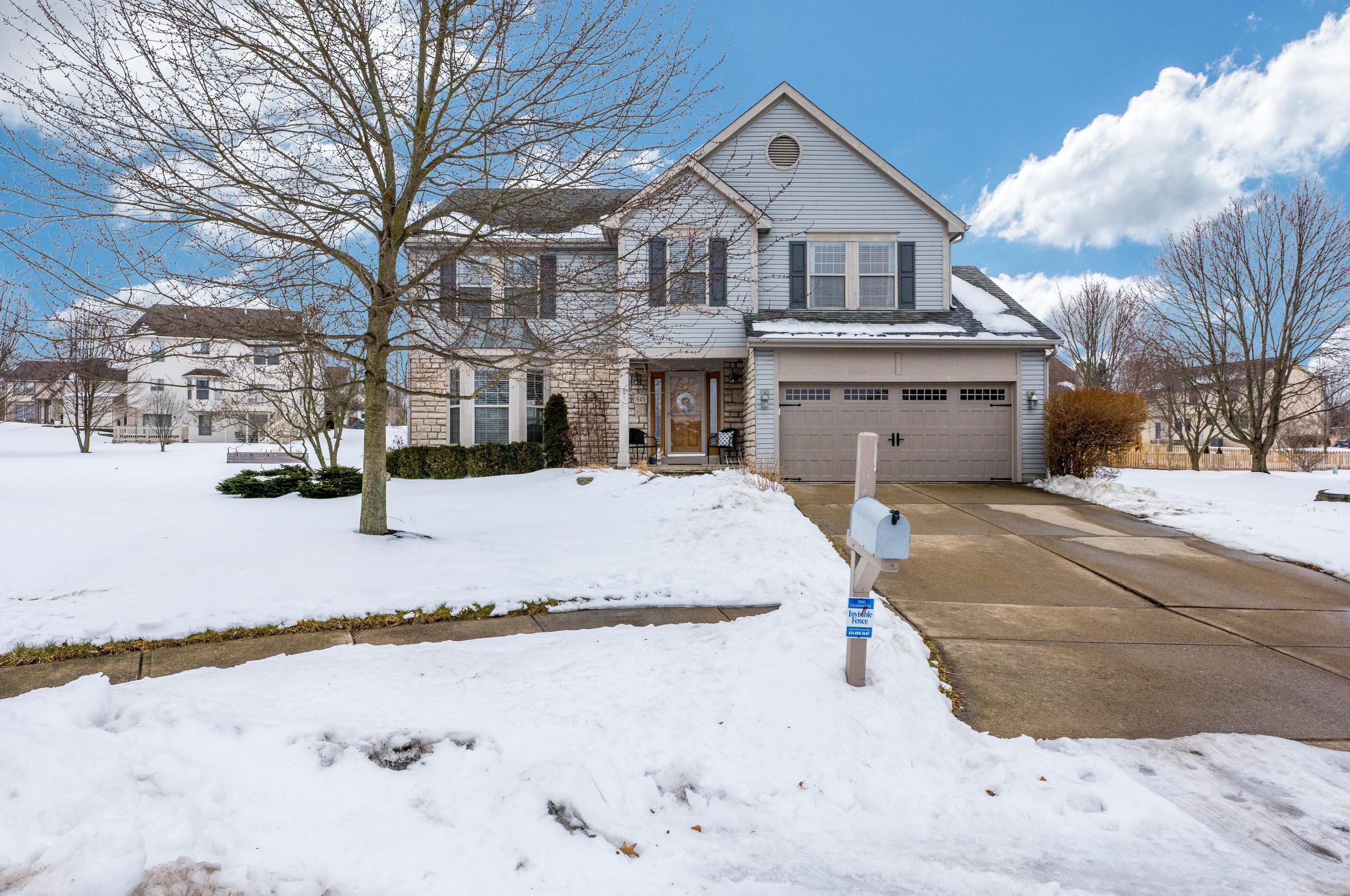945 Leaflock Ct, Columbus, OH 43230-3275
