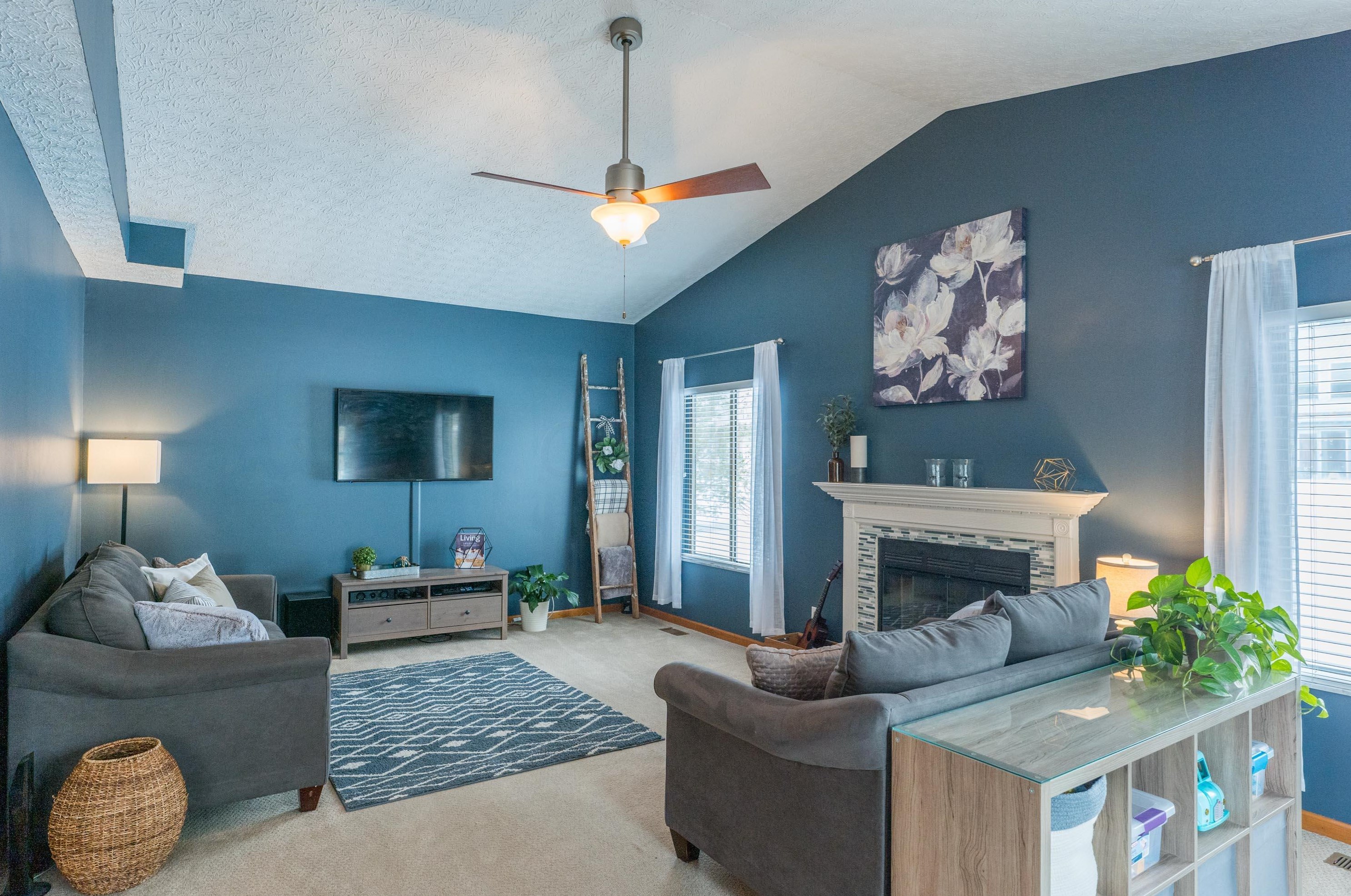 945 Leaflock Ct, Columbus OH exterior