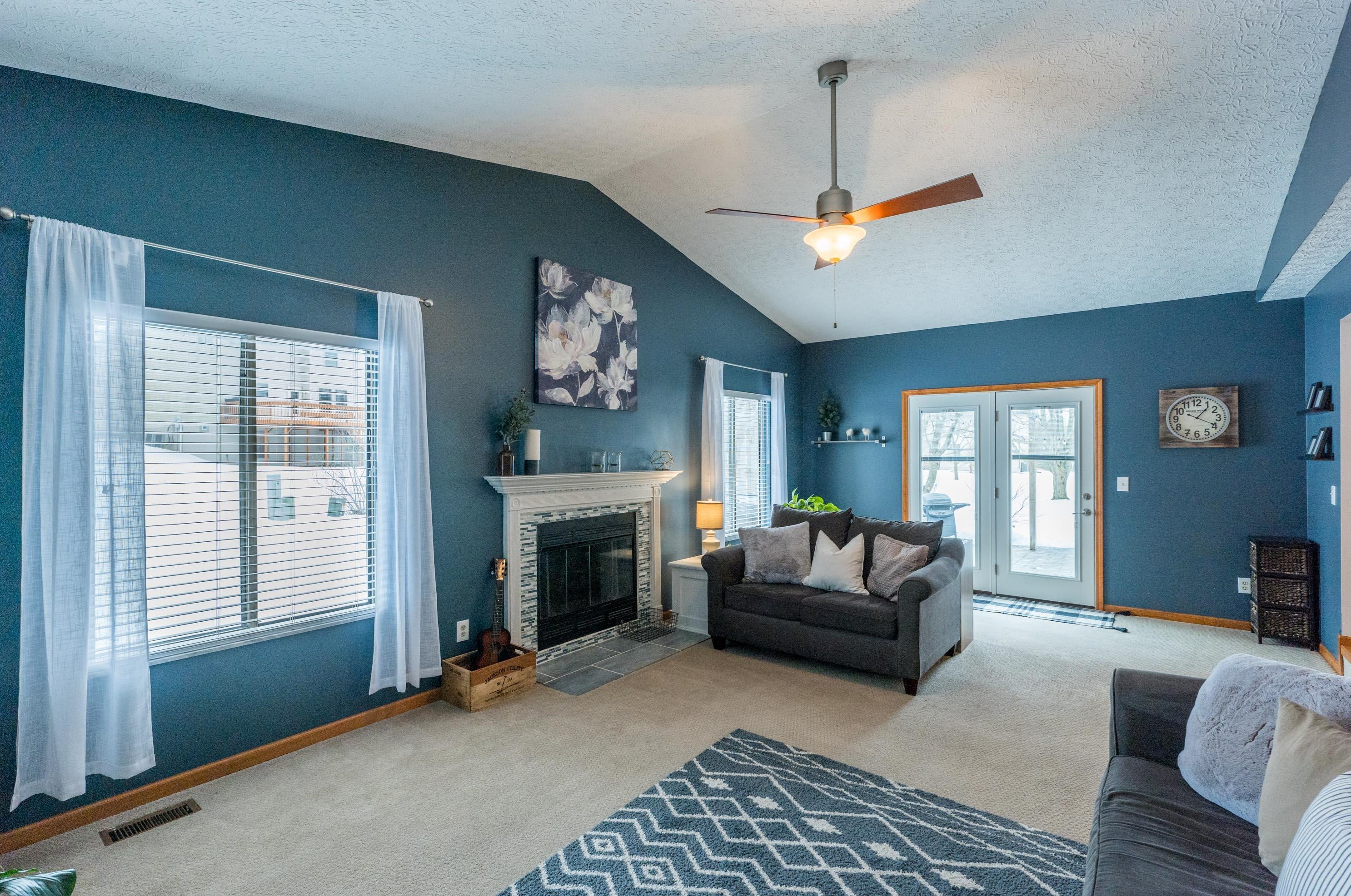 945 Leaflock Ct, Columbus OH exterior