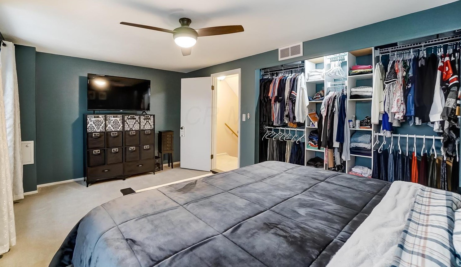 614 Dlyn St, Columbus OH 43228-2516 exterior