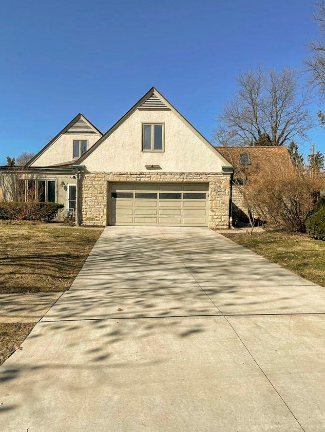 2790 Dale Ave, Columbus, OH 43209-1811