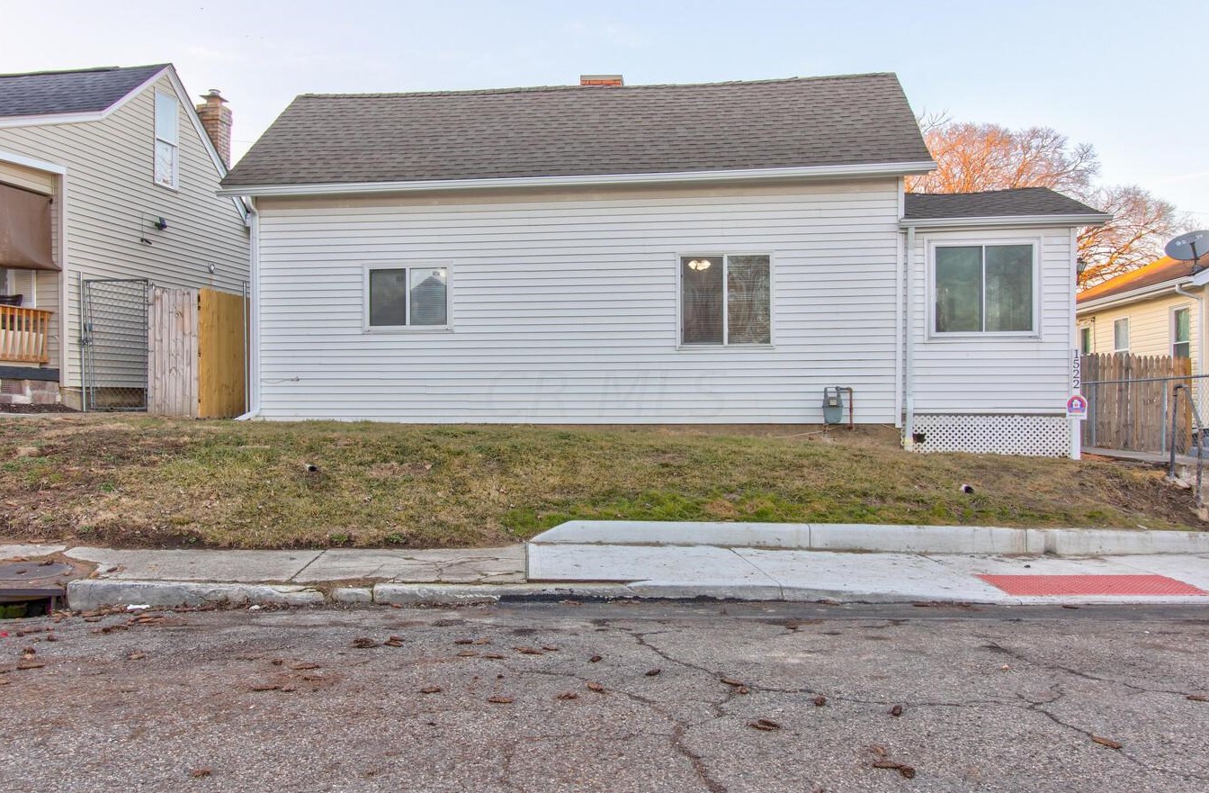 1522 Thomas Ave, Columbus OH 43223-1929 exterior