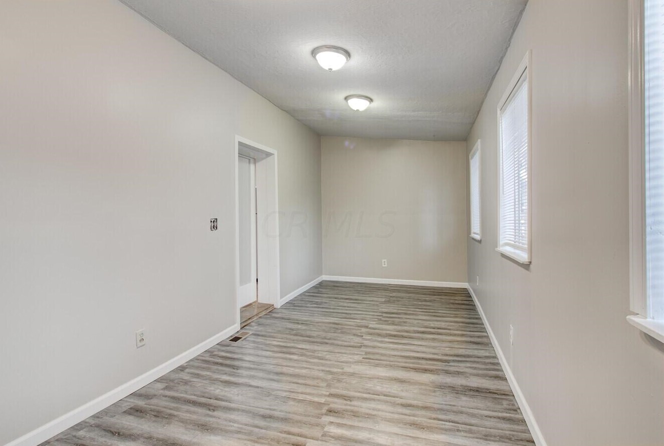 1522 Thomas Ave, Columbus OH 43223-1929 exterior