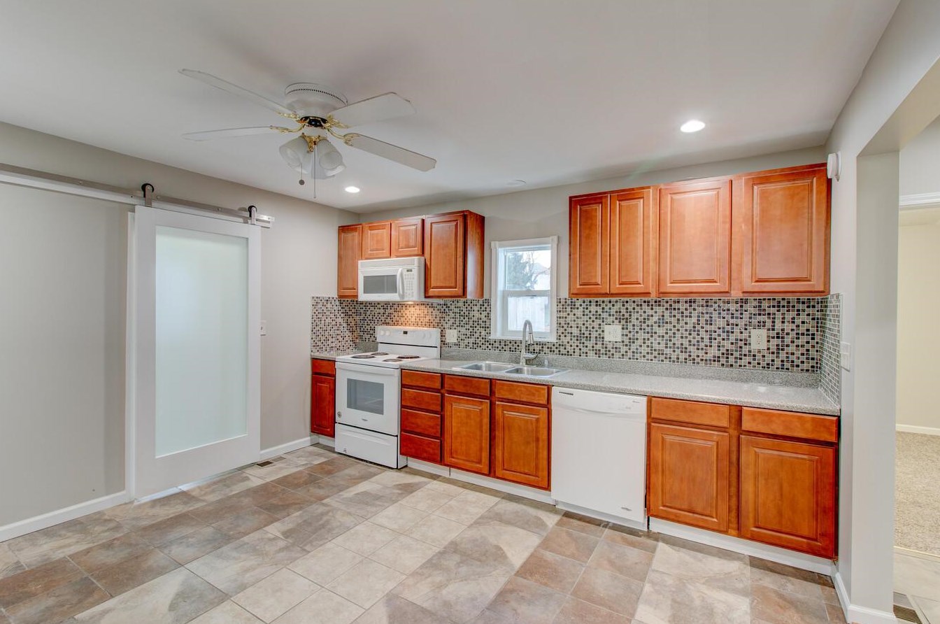 1522 Thomas Ave, Columbus OH 43223-1929 exterior