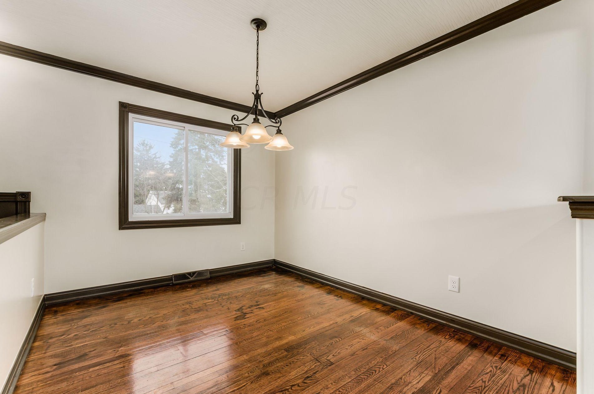 1491 Cottonwood Dr, Columbus OH 43229-4308 exterior