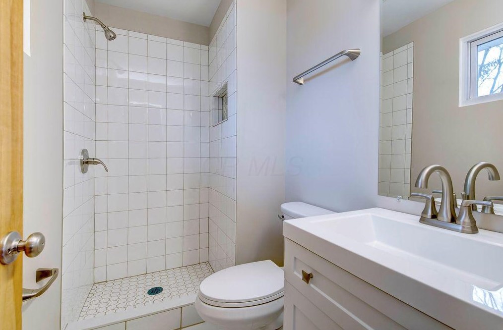 1309 Belden Rd, Columbus OH 43229-5136 exterior