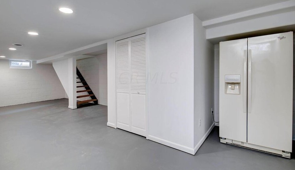 1309 Belden Rd, Columbus OH 43229-5136 exterior