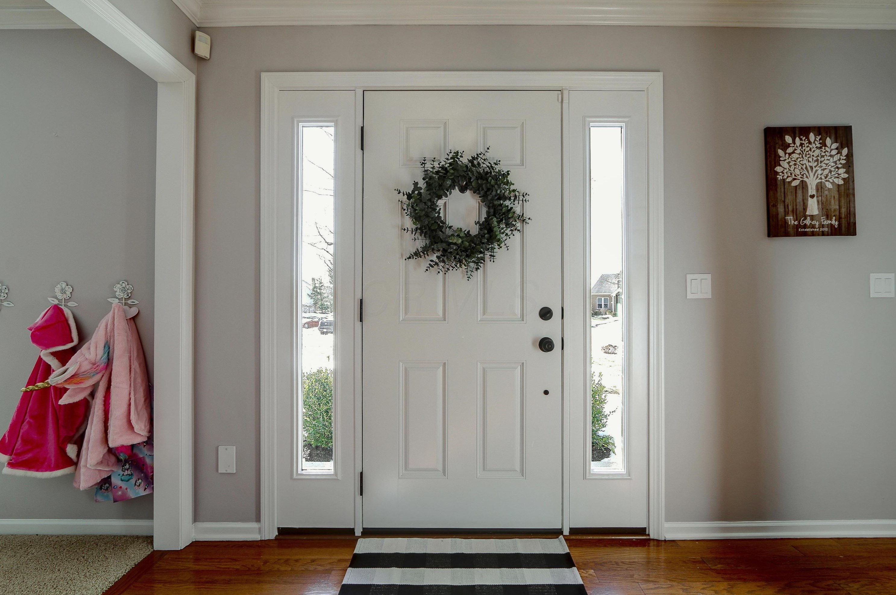 5949 Doral Ct, Westerville, OH 43082-8207