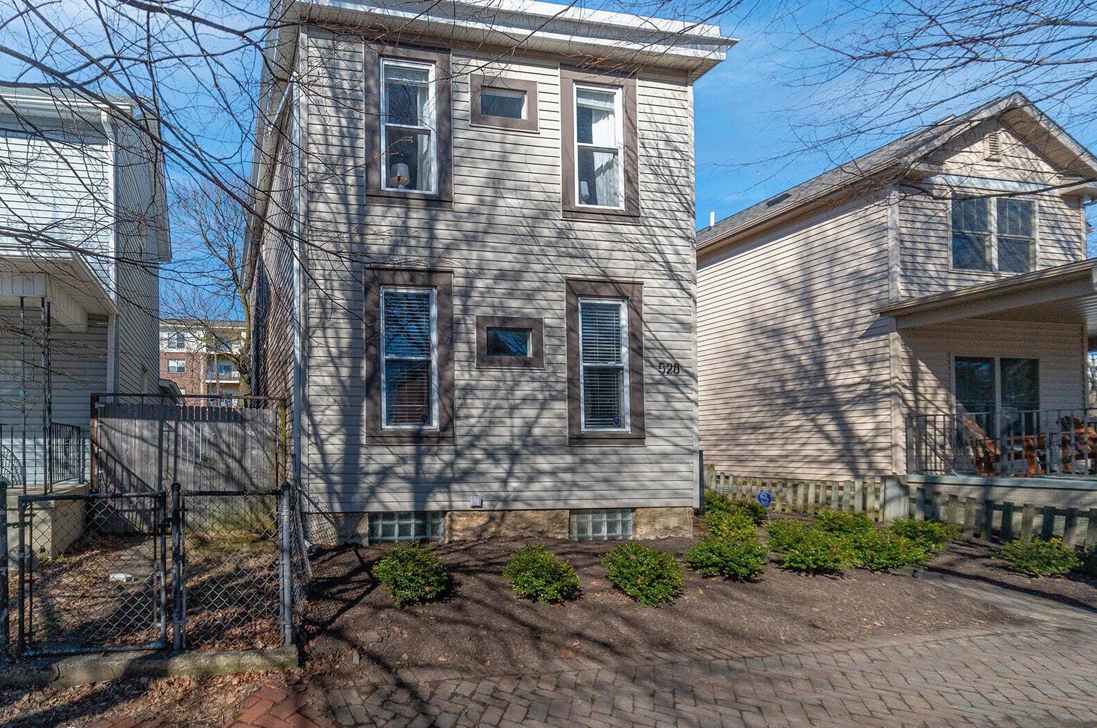 528 Beck St, Columbus, OH 43206-1376