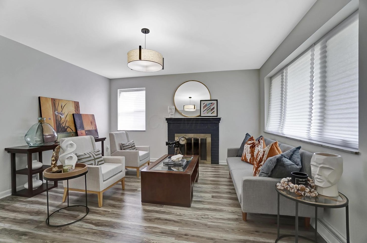 1576 Linwood Ave, Columbus OH 43207-1429 exterior