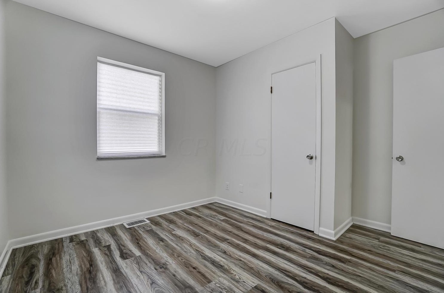 1576 Linwood Ave, Columbus OH 43207-1429 exterior