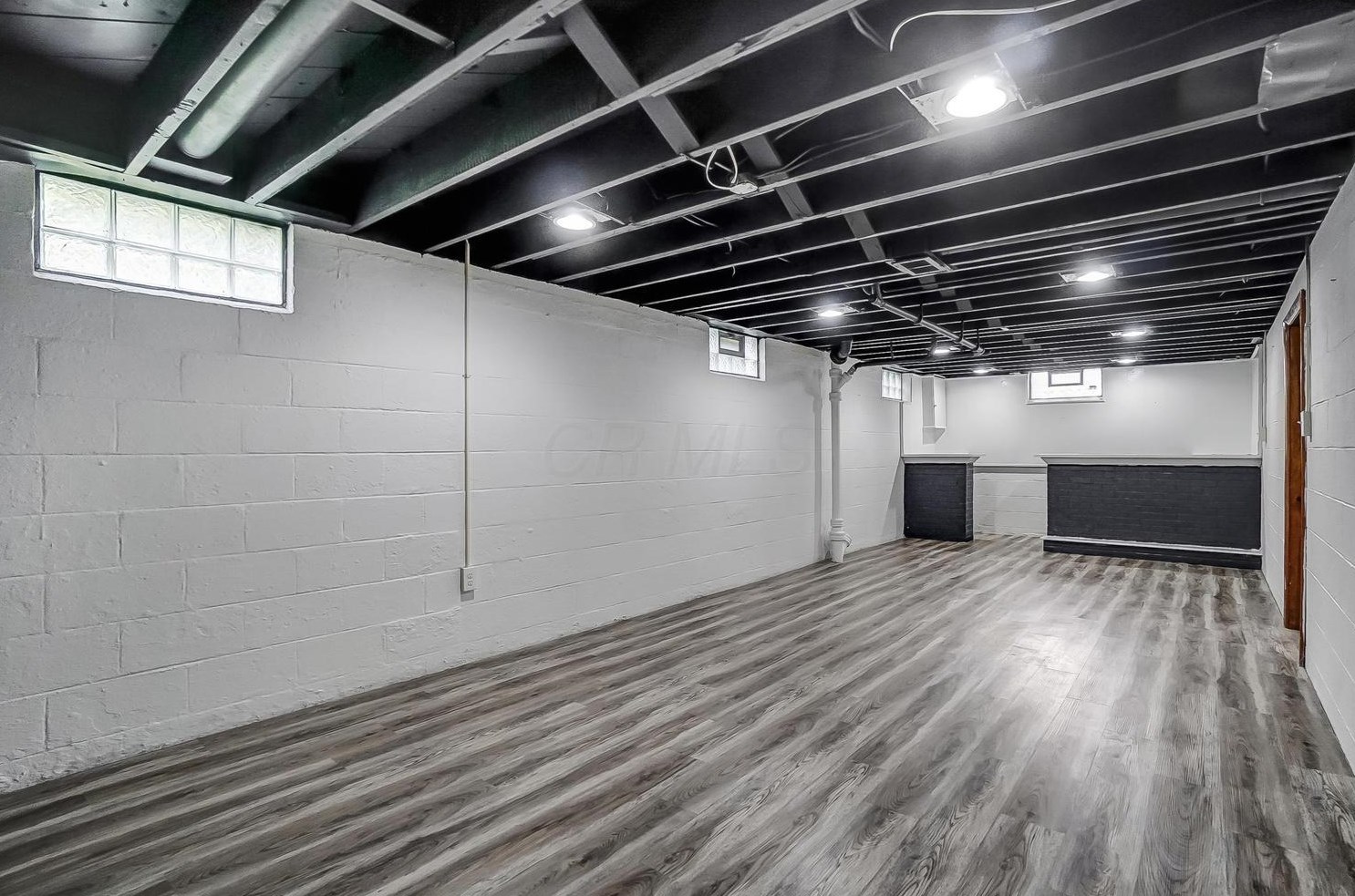 1576 Linwood Ave, Columbus OH 43207-1429 exterior