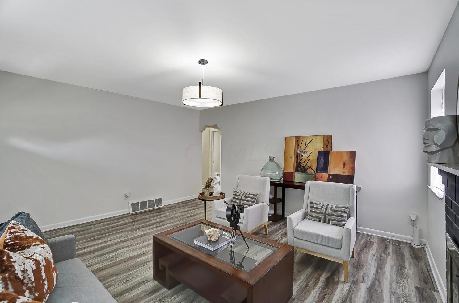 1576 Linwood Ave, Columbus OH 43207-1429 exterior