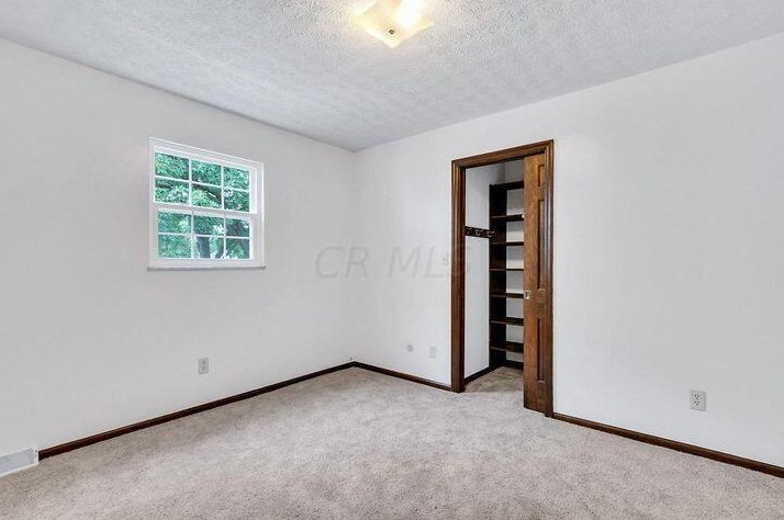 946 Roosevelt Ave, Columbus OH 43209-7507 exterior