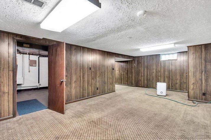 946 Roosevelt Ave, Columbus OH 43209-7507 exterior