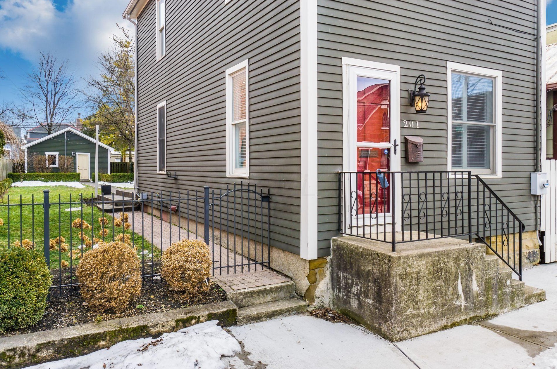 201 Whittier St, Columbus OH 43206-1783 exterior