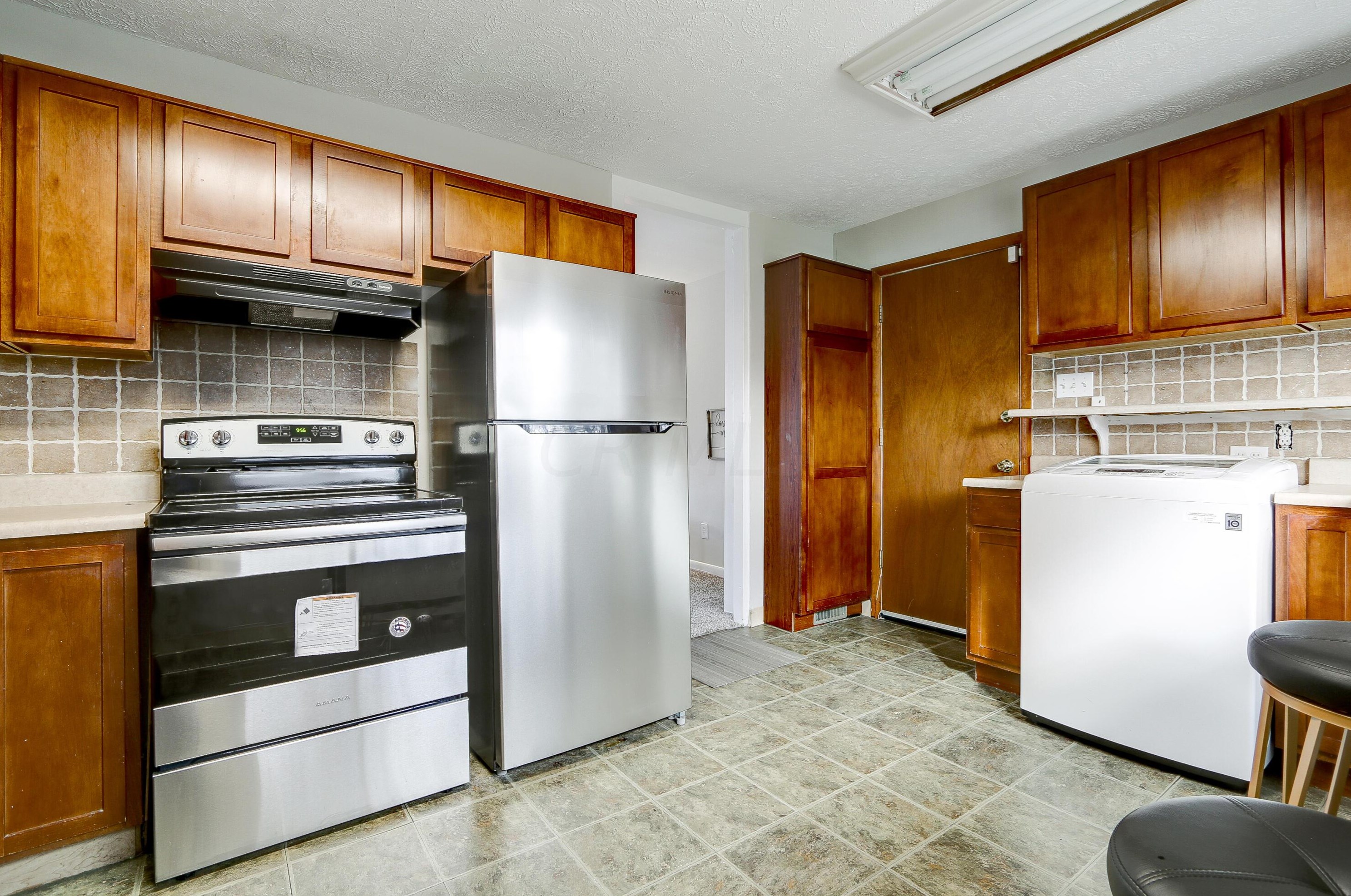 1450 Blaine Dr, Columbus OH exterior