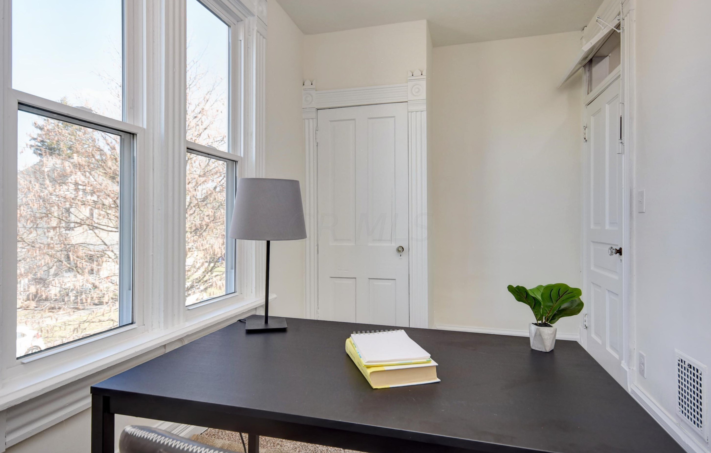 61 Welch Ave, Columbus OH 43207-2008 exterior