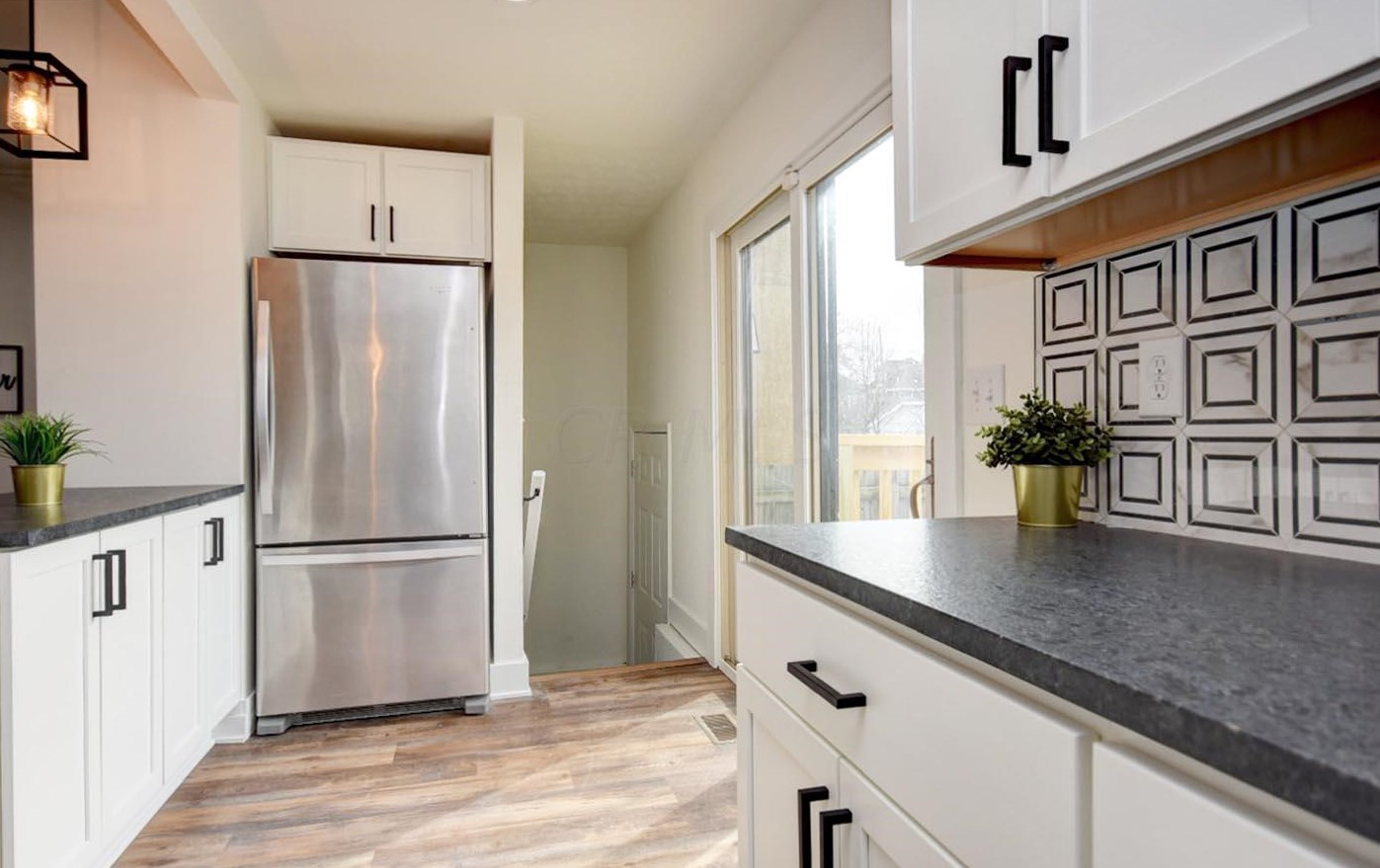 61 Welch Ave, Columbus OH 43207-2008 exterior