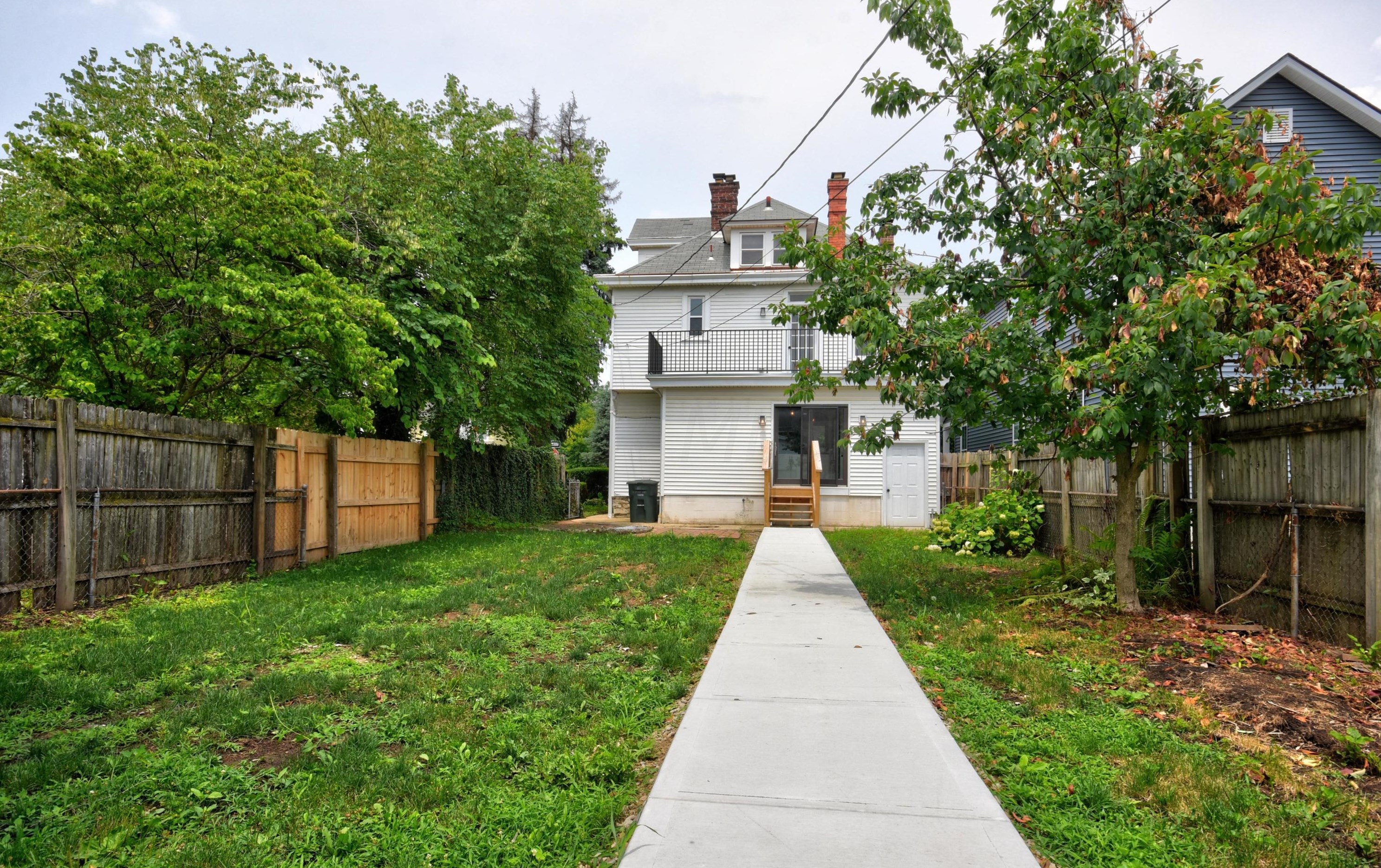 61 Welch Ave, Columbus OH 43207-2008 exterior